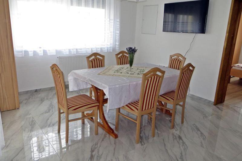 Szentmarton Vendeghaz Apartment Totszentmarton Bagian luar foto