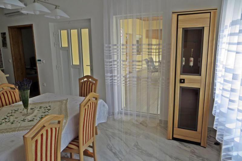 Szentmarton Vendeghaz Apartment Totszentmarton Bagian luar foto